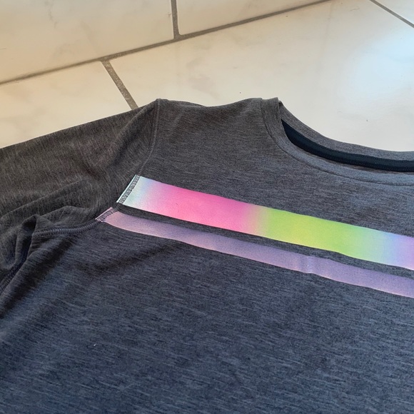 ATHLETA GIRL-reflective stripe gray longsleeve NWT - Picture 4 of 12